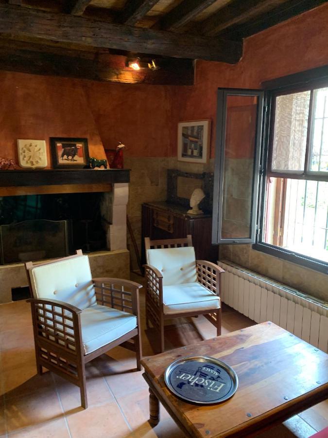 La Maison Sur La Place Aigues-Mortes Exterior foto